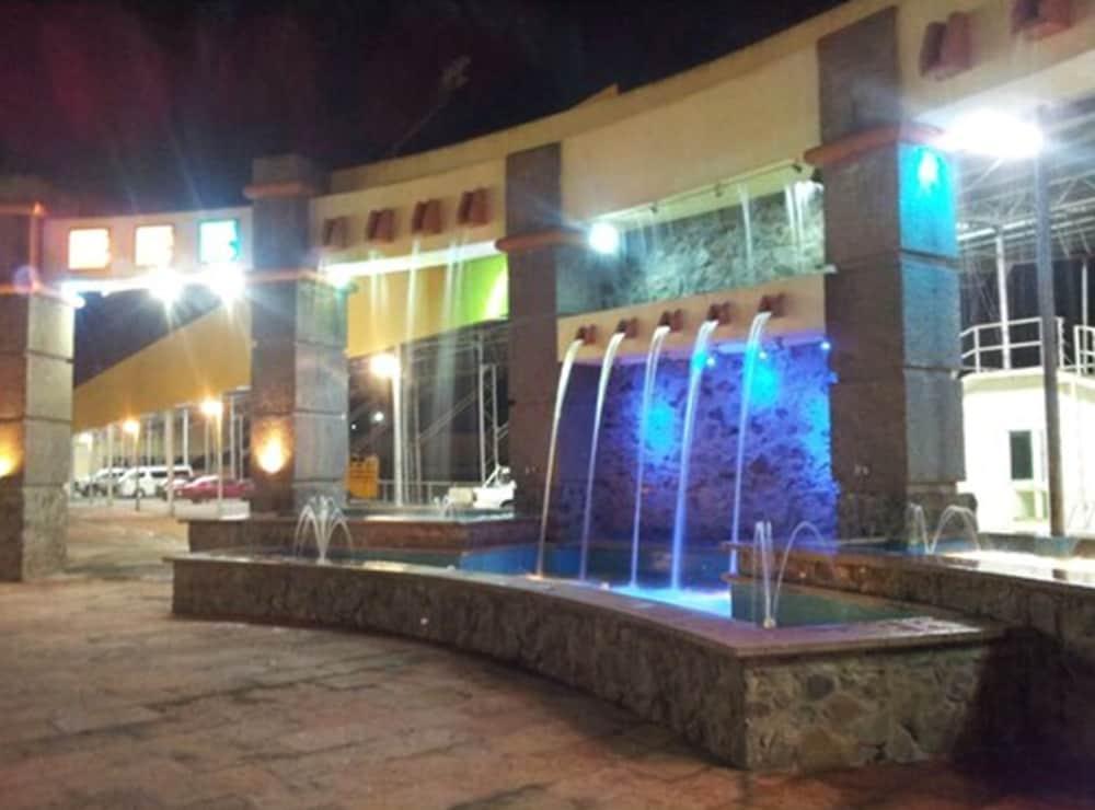 Hipico Inn Hotel Poza Rica Zewnętrze zdjęcie